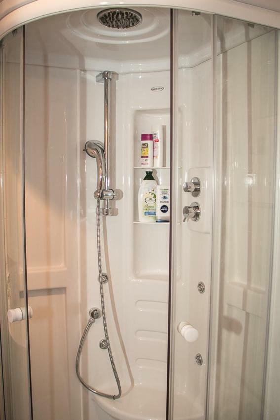 Apartment Travel Hub *** วาราชดีน ภายนอก รูปภาพ