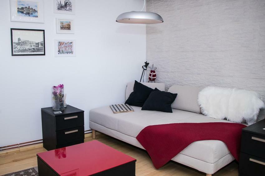 Apartment Travel Hub *** วาราชดีน ภายนอก รูปภาพ